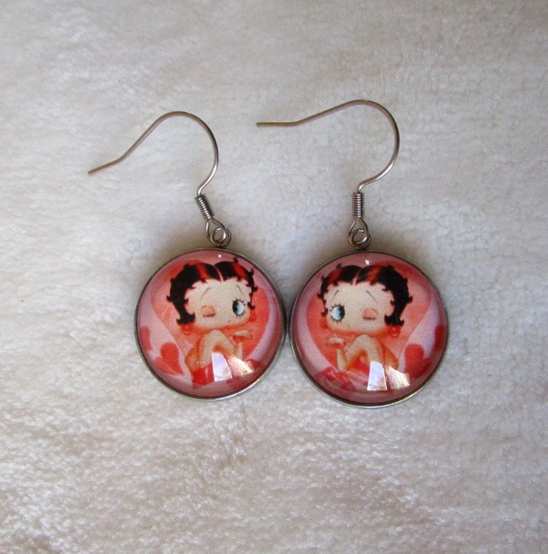 pretty pair of betty boop earrings, 0.79 inch image 1