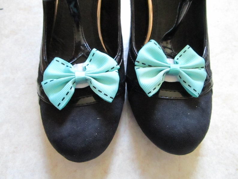 2 clips knots for shoe deco