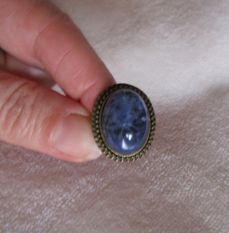 sodalite ring, calming, relaxing, self-confidence image 3