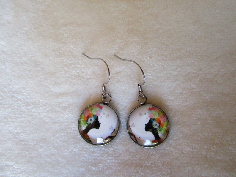 women's flower earrings image 3