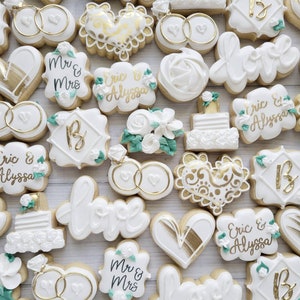 White and Gold Elegant Wedding Cookies