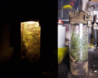 Plantas post apocalípticas en accesorio "recolector de muestras" con luces/frasco de muestras de plantas