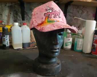 Gorra de béisbol reciclada postapocalíptica "Unicornio vomitando arcoíris"