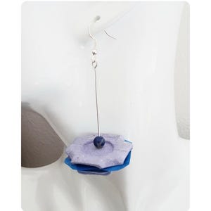 Joyas sin desperdicio. Pendientes de cartón de huevos y bolsa de plástico. Joyería de mujer. Reciclaje. Materiales reciclados. Joyería eco-responsable.