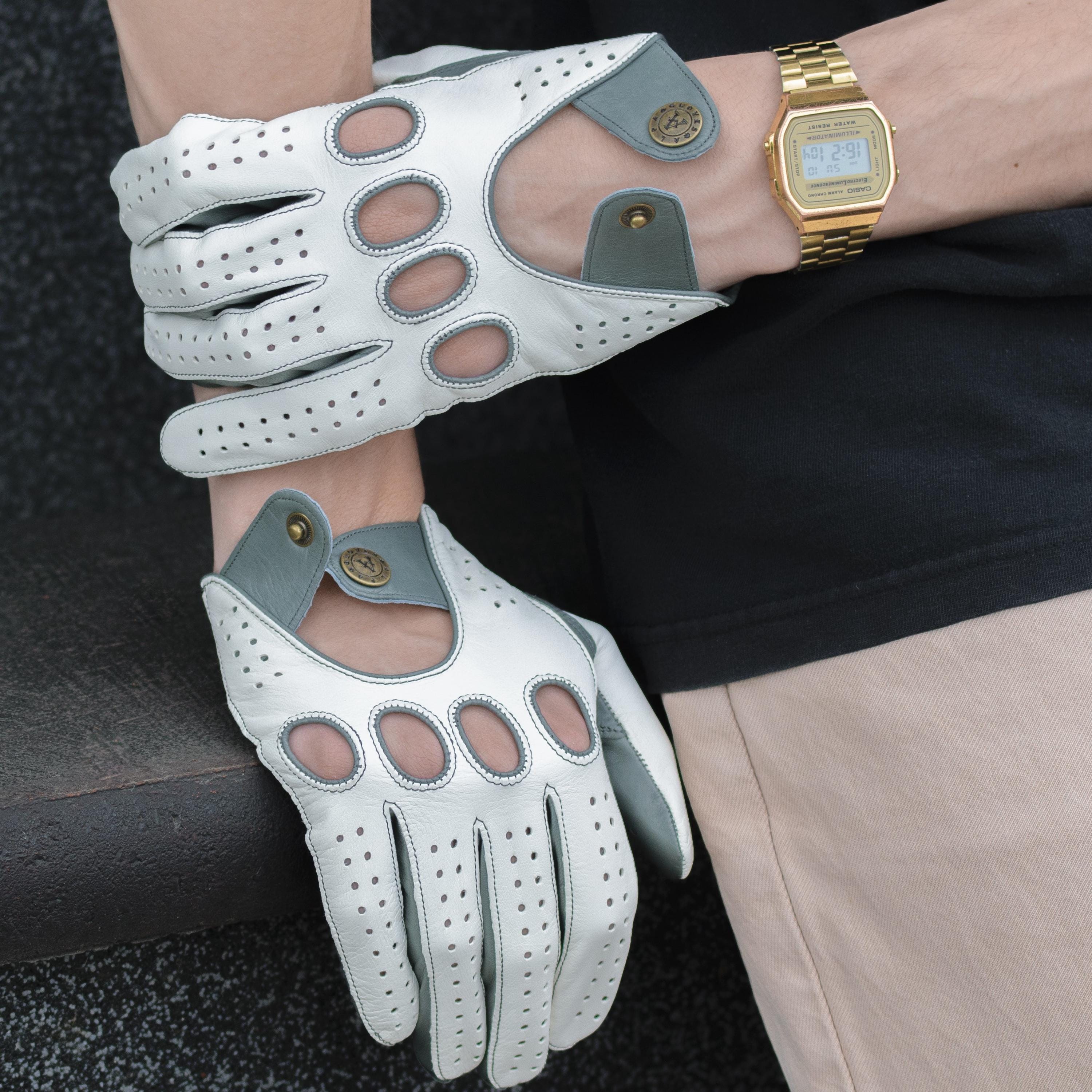 oliver kahn titan handschuhe D2C-Marke T1TAN bei René Adler und Olli (2021) Category:Fahrräder_Thun Zumba GBL440 Größe:Mittel 10 Laschen Specialized Turbo Levo 4