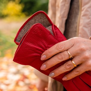 Women&#39;s Gloves - RED - wool lined - deerskin leather