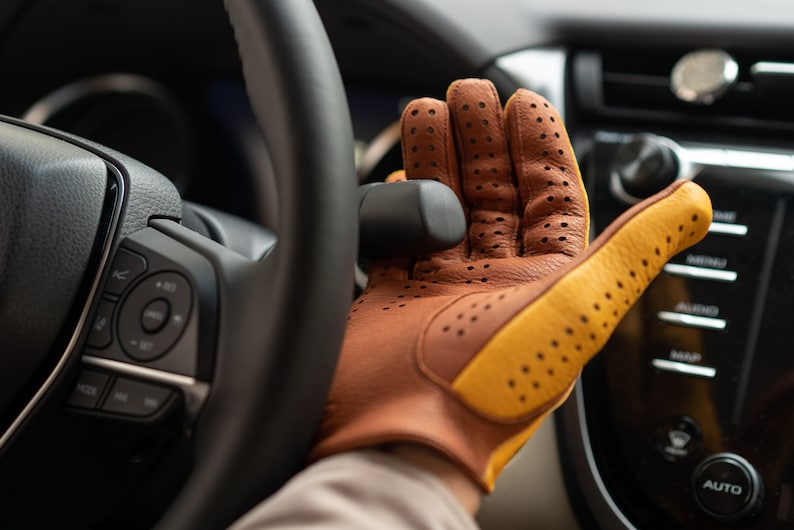 Gants de conduite pour hommes BRUN DORÉ cuir de daim image 2