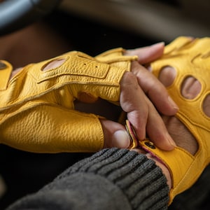 Men&#39;s FINGERLESS Leather Gloves - GOLD - deerskin leather