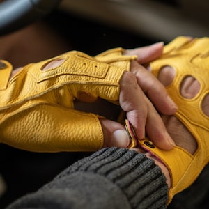 Guantes de piel cosido a mano forrado de conejo para hombre