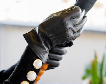 Women&#39;s Gloves - BLACK - wool lined - deerskin leather