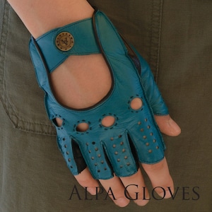 Women&#39;s FINGERLESS Gloves - AZURE-BLACK - hairsheep leather