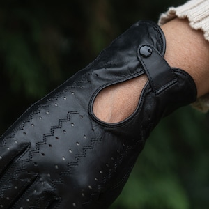 Women's UNLINED Gloves - BLACK - hairsheep leather