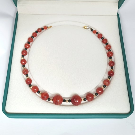 Ras du cou en perles de Corail rouge - Accessoire élégant et