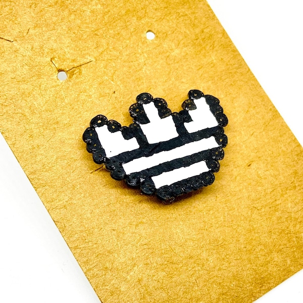 Pin's en perles - Pixel art - Hama Mini - Marque - Broche fantaisie - Adidi