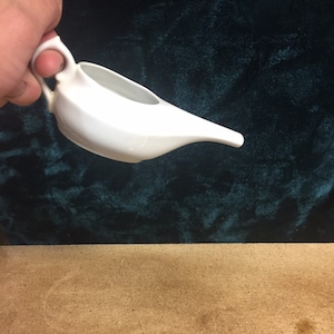 Porcelain invalid feeder infant feeder