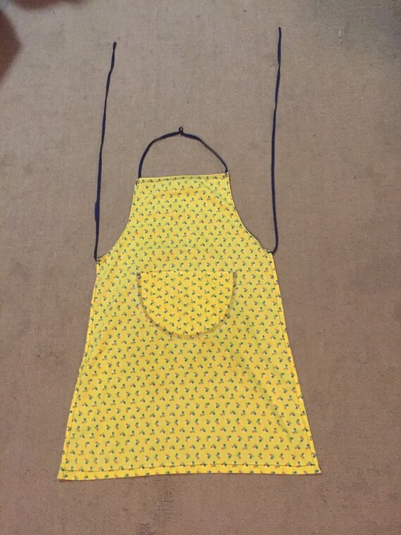 Yellow floral  pattern apron - image 1