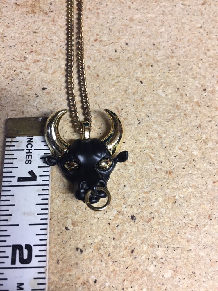 Colgante de toro collar Lancelot - Etsy España