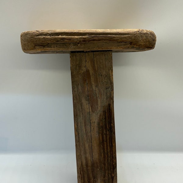 Homemade milking stool primitive and rustic (B4)