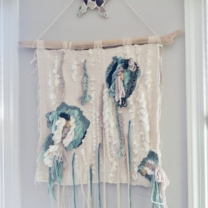 Coral III, colgante de pared, tapiz tejido, arte de pared tejido, tejido moderno, decoración del hogar, serie coral, hecho a mano, colgante de fibra, fibra hecha a mano