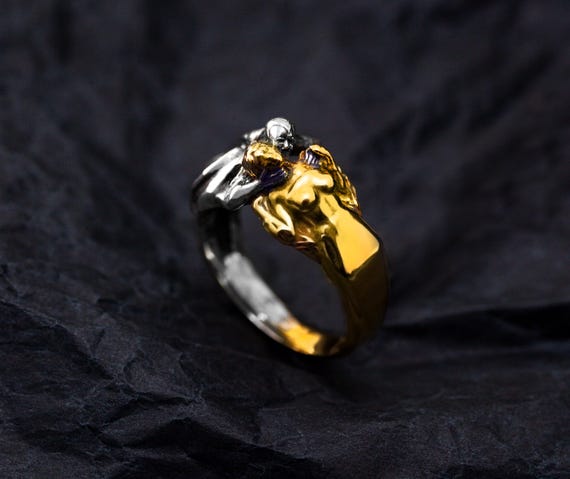 Vampire Ring – Gothic Ring with Gold Plated Silver 925, Dracula Embrace, Dark Romance Jewelry, Macabre Art Ring, Halloween Gift