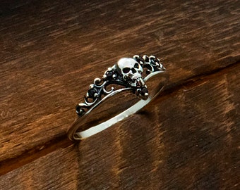 Gothic Author's Ring,925 Sterling Silver Elegant Skull Ring,Handmade Gothic Wedding Ring,Skull Ring,Engagement Ring,Valentines Gothic Ring