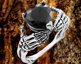 Silver Claddagh ring with stone, Engagement Promise Crown Ring, Black heart steampunk ring,Ccladdagh rings for women