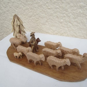 La transhumance : scène pastorale réalisé en bois. image 3