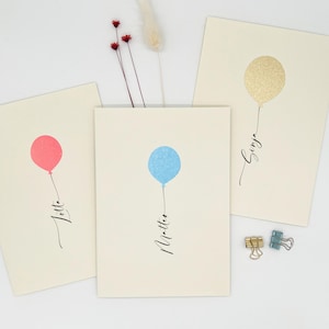 Personalisierte Geburtstagskarte mit Luftballon auf Naturpapier - Handgestempelt mit Wunschnamen