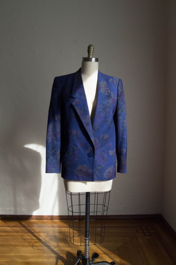 Vintage Boxy Floral Blazer/ Sophisticated Professi