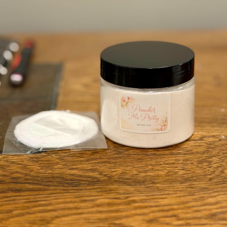 Powder Me Pretty Body Dusting Powder | All Natural Body Powder | Lush ...
