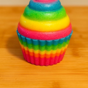Handmade Cupcake Soap Bar: Fun Dessert Soap Gift