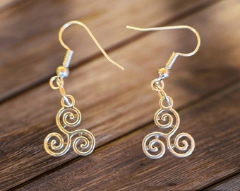 Celtic Triskelle Earrings on 925 silver wires