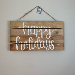 Happy holidays wooden pallet