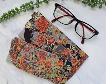 Small/Large Size Eyeglass Case, Japanese Silk Kimono Fabric, Soft Patted Eyeglass Sleeve, One-of-a-kind Gift for her