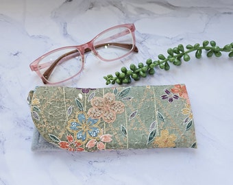 Small Size Eyeglass Case, Japanese Silk Kimono Fabric, Soft Patted Eyeglass Sleeve, One-of-a-kind, Gift for her