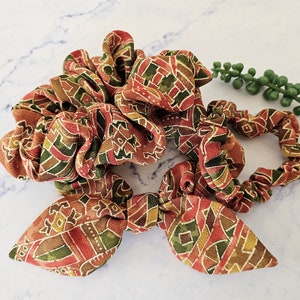 Silk Kimono Scrunchie, Japanese Upcycled Silk Kimono Ponytail Holder, Slim, Regular, Volume, with a Bow, 100% Silk, Gift for Her