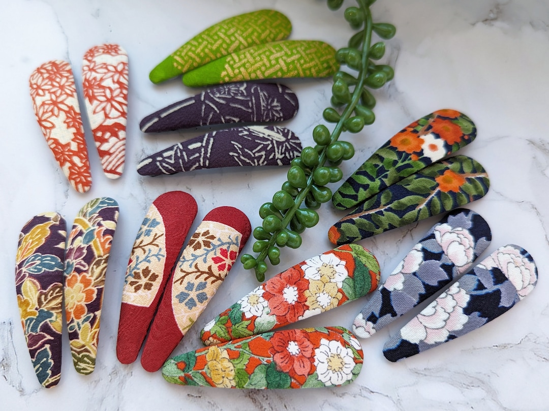 Large One Pair of Snap Barrettes, Japanese Silk Kimono Fabric Covered