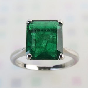 Large Zambian 2.71 carat deep green emerald set in platinum vintage ring size 5.25