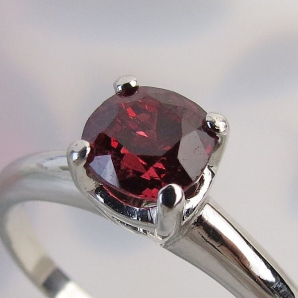 Deep sparkling red natural 1.07 carat spinel (certified) platinum solitaire ring size 7.75