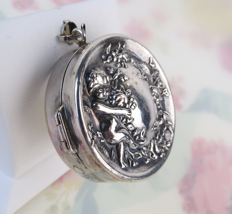 Vintage Sterling Silver Cherub Claine Fob Pill Box Pendant - Pill Box Pendant Vintage Sterling Silver Cherub Claine Fob Pill Box Pendant - Pill Box Pendant