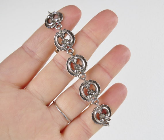 Wide 7 14 inch long 8 slender link vintage Mexico sterling silver bracelet 77 grams