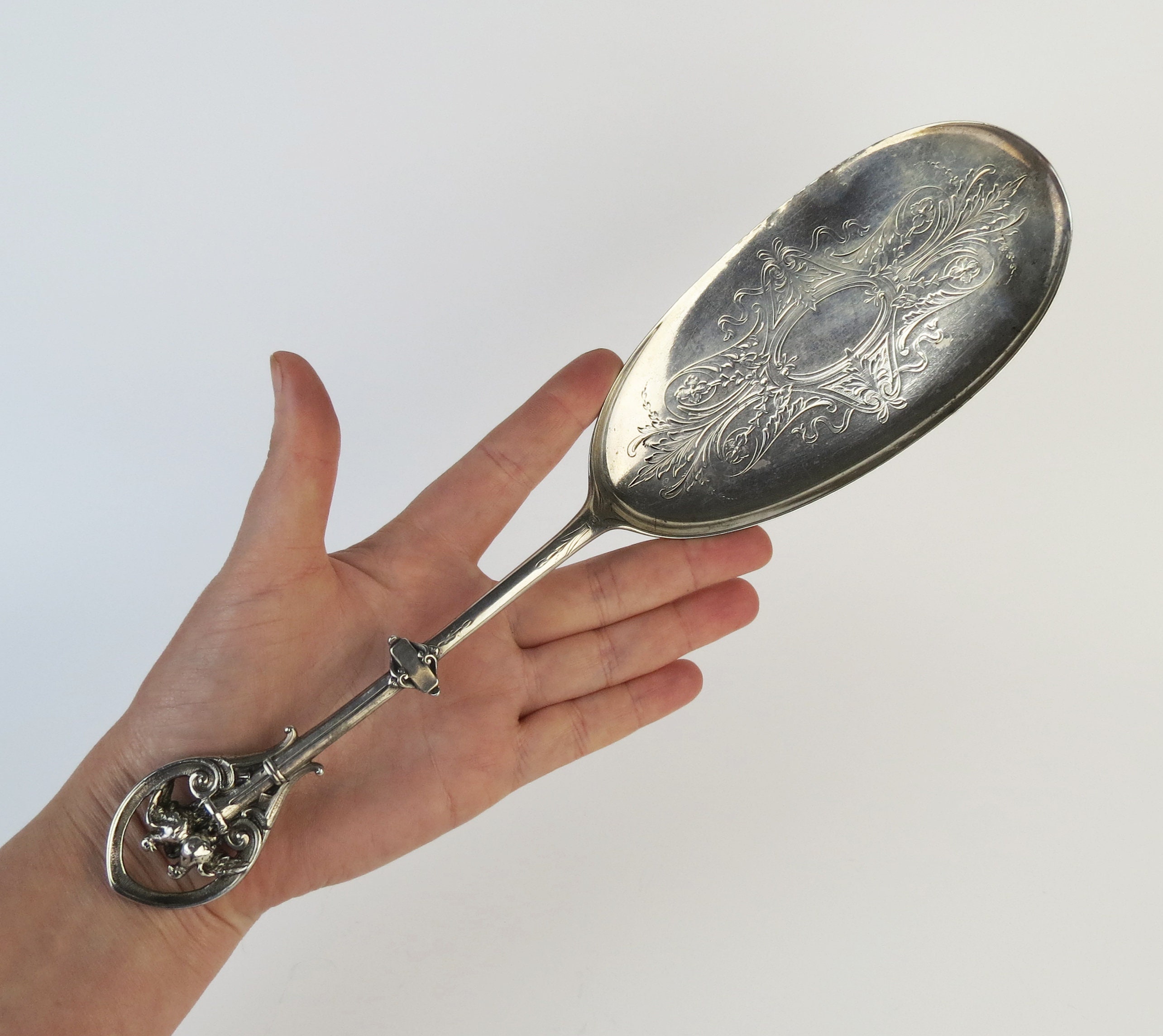Antique two doves Krider /& Biddle 1860s Ornate engraved serving spoon sterling silver