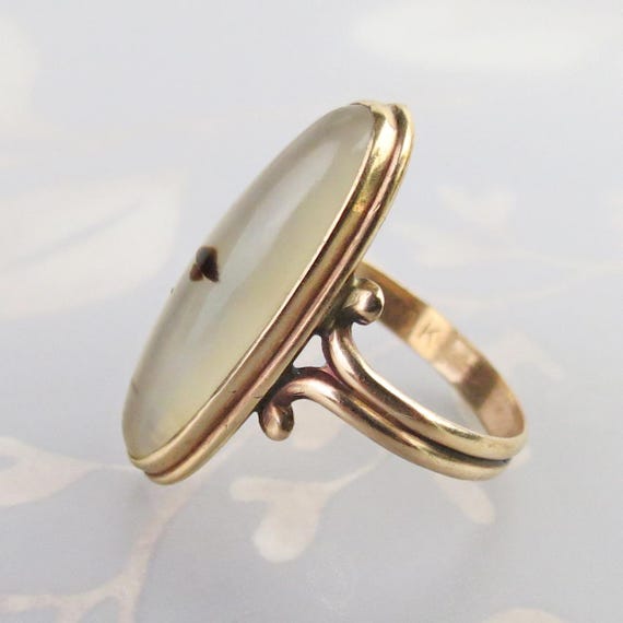 Like a solo bird in flight natural agate 10k yellow gold vintage ring size 6 View 3