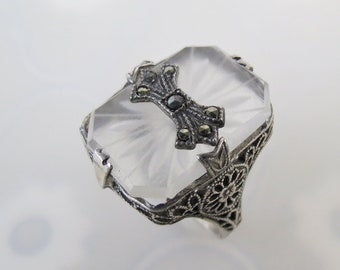 Art deco vintage carved Camphor glass marcasite sterling silver vintage floral rondel filigree ring size 5.75