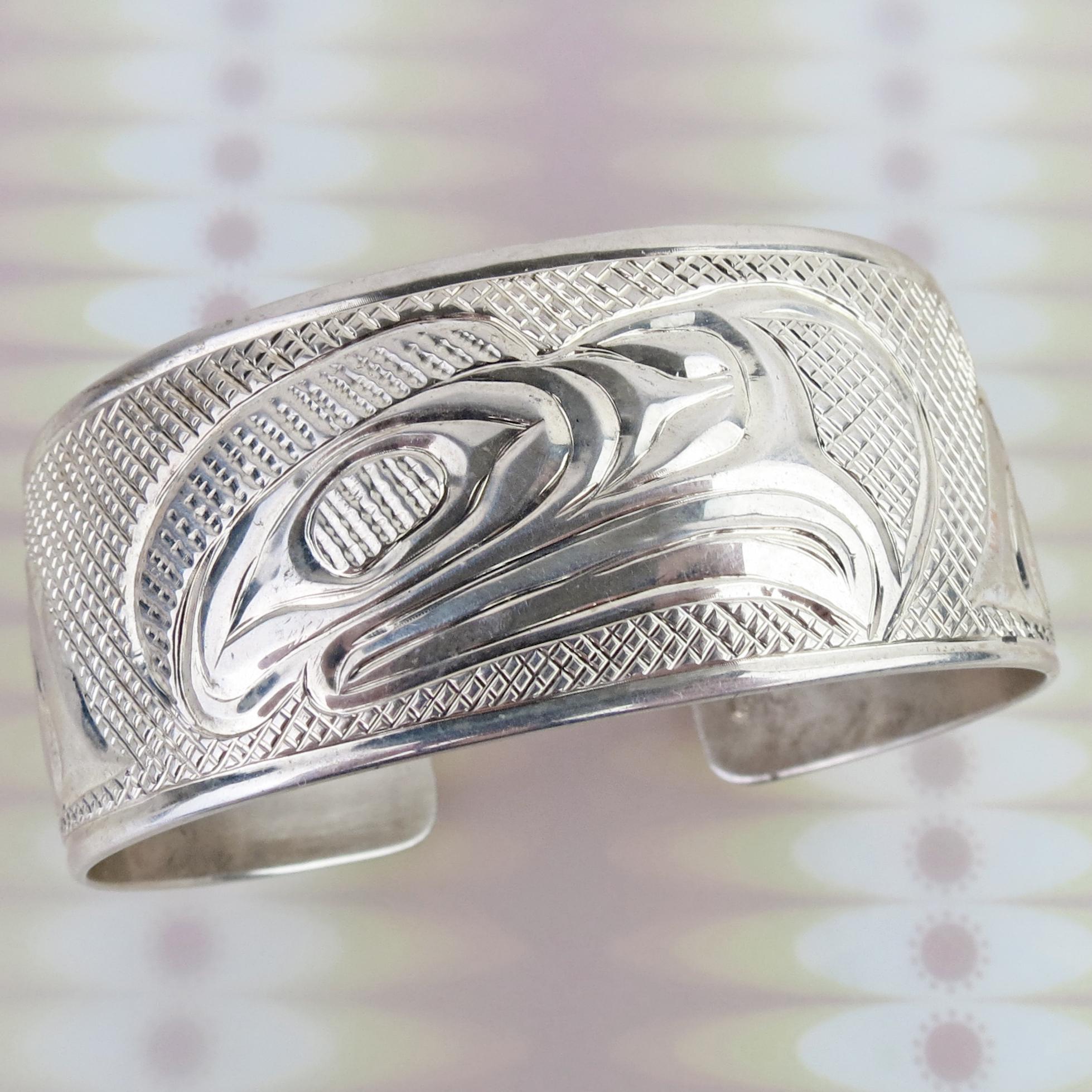 VINTAGE HAIDA NW COAST ALASKA INDIAN CARVED STERLING SILVER