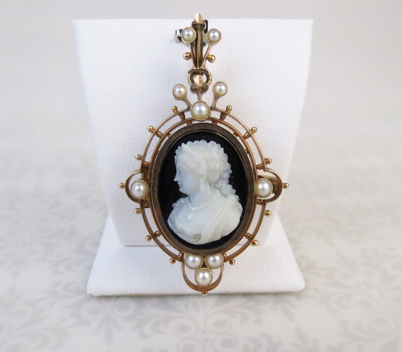 Fantastic hardstone cameo Estate Victorian hidden mourning image 0