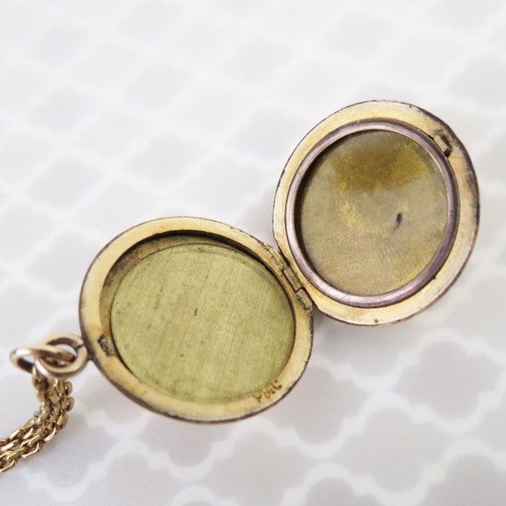 Antique round gold filled ADK monogrammed locket … - image 4
