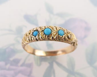Victorian sweet three turquoise row 10k yellow gold swirls repousse ring by Mandeville, Carrow & Crane - size 5.5