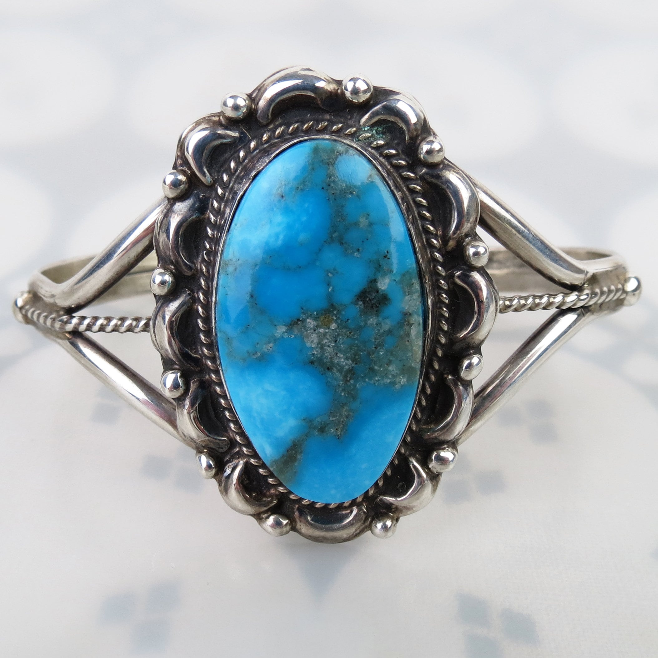 Unique! Vintage Navajo 'Earth Sky Blue' Turquoise Native American Jewelry Silver Flank Bracelet Unique! Vintage Navajo 'Earth Sky Blue' Turquoise Native American Jewelry Silver Flank Bracelet