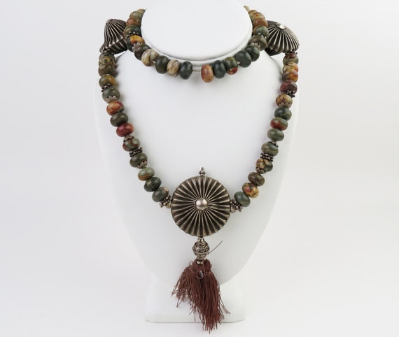 Heavy tribal ethnic necklace with old massive ste… - image 3